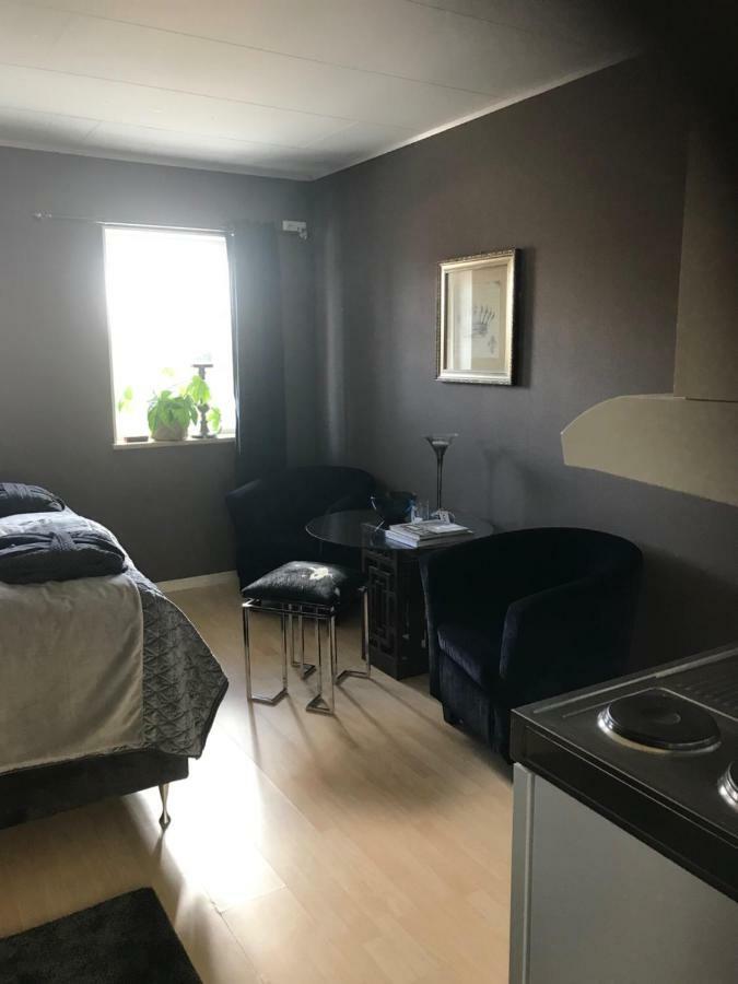 Kaerrstegens Gard Hotel Ljungskile Buitenkant foto