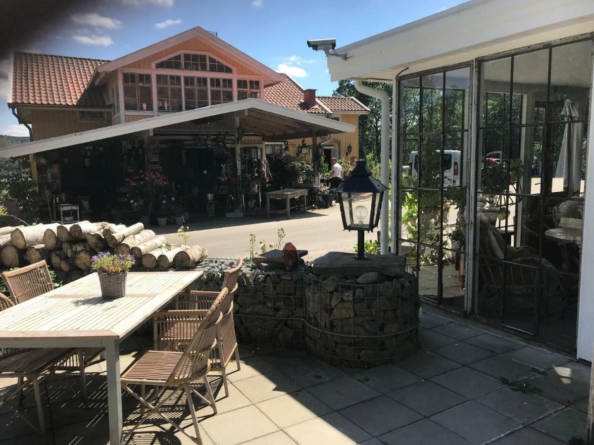 Kaerrstegens Gard Hotel Ljungskile Buitenkant foto
